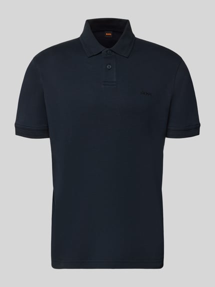 Produktfoto, Regular Fit Poloshirt aus reiner Baumwolle Modell 'INTERLOCK' von BOSS Orange in Optik: Unifarben, Label-Stitching-Applikation, Polokragen, 2-Knopf-Verschluss, Ärmelform: Kurzarm, Materialverarbeitung: Jersey, Material: Reine Baumwolle, Farbe dunkelblau, glatte Textur