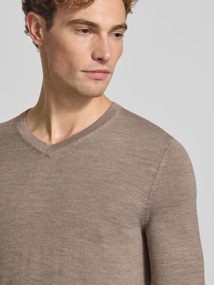 Christian Berg Men Gebreide pullover van wolmix met v-hals Roodbruin gemêleerd - 3