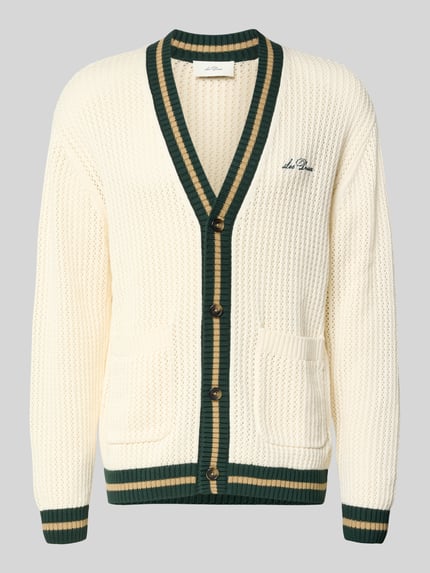 Produktfoto, Cardigan mit Label-Stitching und aufgesetzten Taschen von Les Deux aus reiner Baumwolle in Creme mit grünen Streifen, Strukturmuster, Knopfleiste, Regular Fit