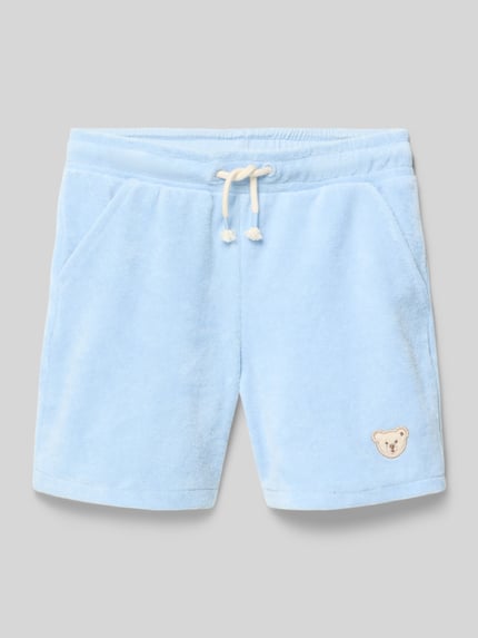 Produktfoto, Shorts mit Label-Stitching von Steiff in hellblau aus weichem Baumwoll-Mix, Regular-Fit, elastischer Bund mit Tunnelzug, kurze Beinlänge, Kindergrößen