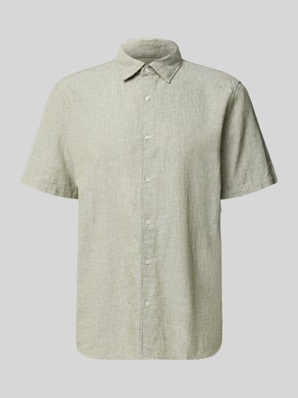 Produktfoto, Regular Fit Freizeithemd aus Leinen-Baumwoll-Mix von MCNEAL in hellem Grün mit Kentkragen und Knopfleiste, glatte Textur.