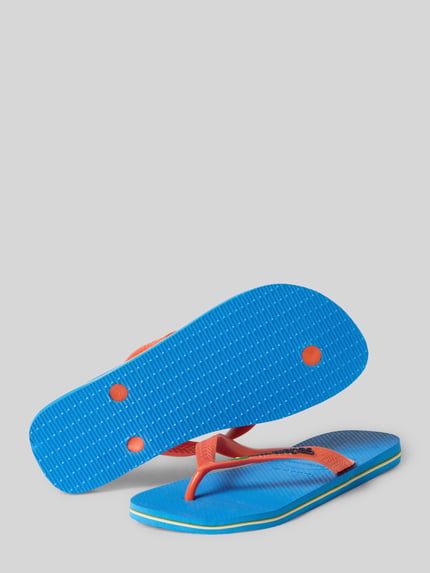 Productfoto, blauwe teenslippers met rood logodetail en afgeronde pasvorm, model 'Brasil', open hiel, hakhoogte maat 39/40: 1 cm, Flip Flops met Logo-Detail Model 'Brasil' van Havaianas