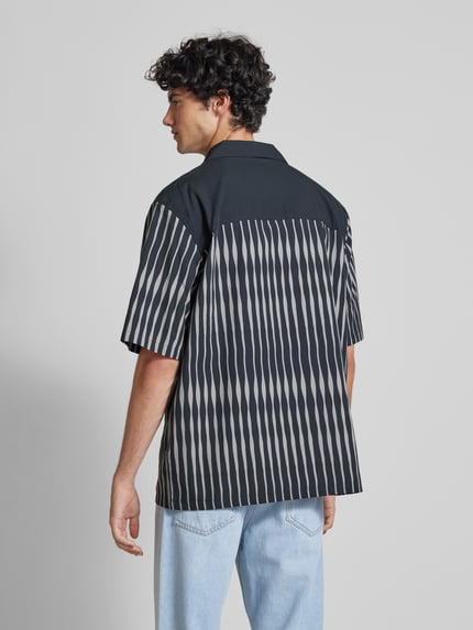 Multiply Apparel Oversized Freizeithemd mit Brusttaschen Black 5