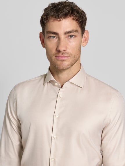 Jake*s Slim Fit Businesshemd aus Baumwolle mit Haifischkragen Sand 3