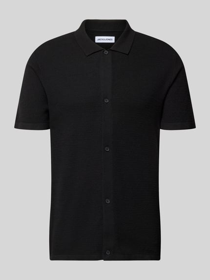 Produktfoto, schwarzes Regular Fit Freizeithemd mit Polokragen und Knopfleiste von Jack & Jones, Baumwoll-Mix mit feiner Struktur