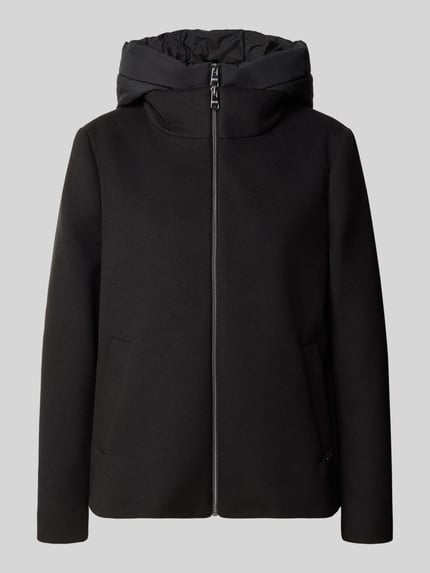 Produktfoto, schwarze Jacke mit Reißverschluss Modell 'MIRO' von CINQUE mit Kapuze, Material-Mix mit Viskose-Anteil, neutrale Struktur