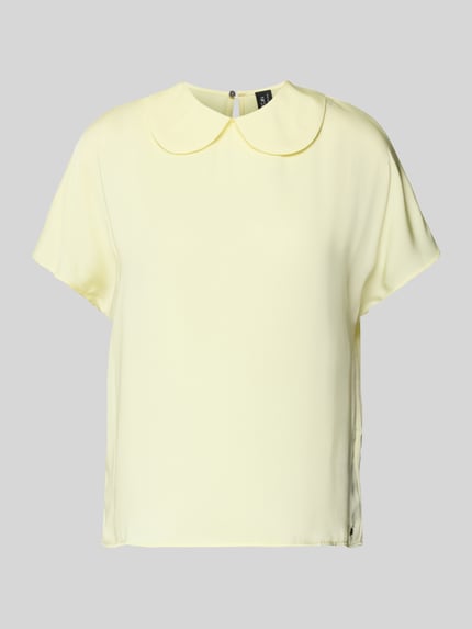 Blusenshirt aus Satin mit Umlegekragen Shop The Look MANNEQUINE