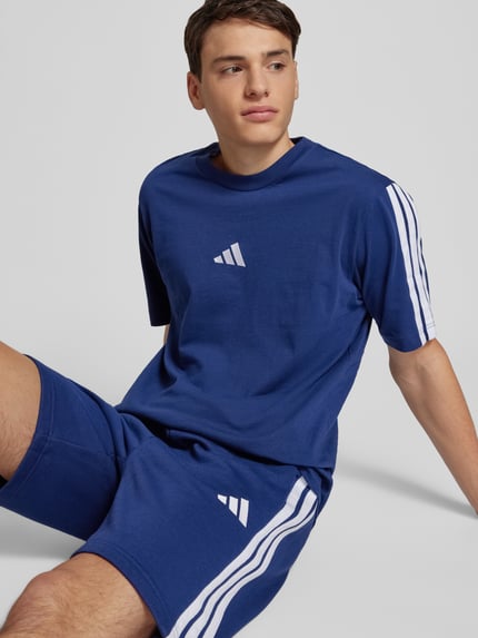 adidas Sportswear T-Shirt mit Label-Print Marine 3