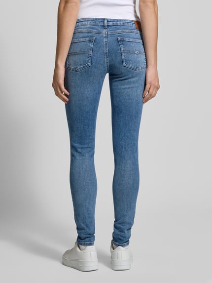 Tommy Jeans Jeansy o kroju skinny fit z wyhaftowanym logo model ‘SOPHIE’ Jeansowy niebieski 5