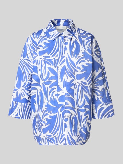 Produktfoto, Bluse mit verdeckter Knopfleiste und 3/4-Arm von Christian Berg Woman in Blau-Weiß, Reine Baumwolle, Regular-Fit, Hemdblusenkragen, abgerundeter Saum, Rückenlänge bei Größe 36: 64 cm, Ärmellänge bei Größe 36: 24 cm.