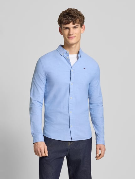 Tommy Jeans Slim Fit Freizeithemd aus Oxford  Hellblau Melange 4