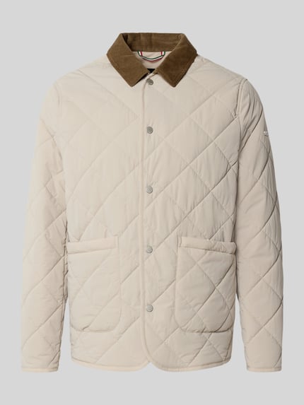 Produktfoto, Regular Fit Jacke in Stepp-Optik Modell 'Rapid' von CINQUE in Beige mit Umlegekragen und aufgesetzten Taschen, elastischer Material-Mix, sichtbare Knopfleiste, Steppmuster, neutrale Farben, Kontext: Herren Jacke, Rückenlänge 73 cm, Schulterbreite 45 cm, Brustweite 56 cm, Ärmellänge 67 cm