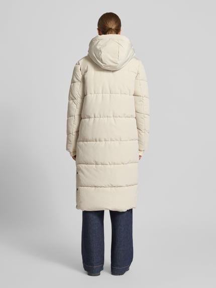WITHBLACK Steppmantel mit Kapuze Offwhite 5