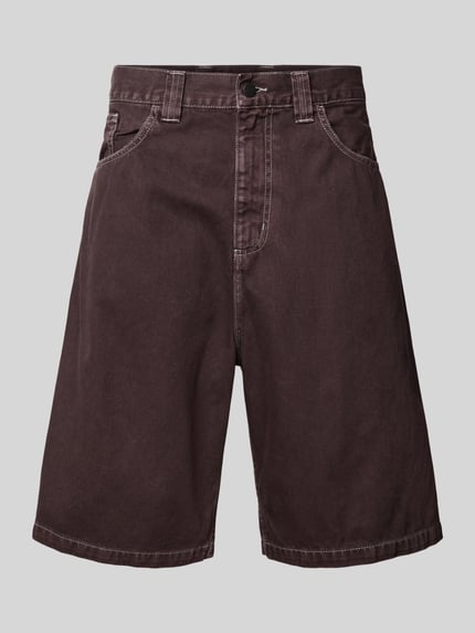 Produktfoto, korte jeans van puur katoen in donkerbruin met steekzakken en relaxed fit, model 'Clark' van Carhartt Work In Progress, bandwijdte maat M 45 cm, binnenbeenlengte maat M 26 cm