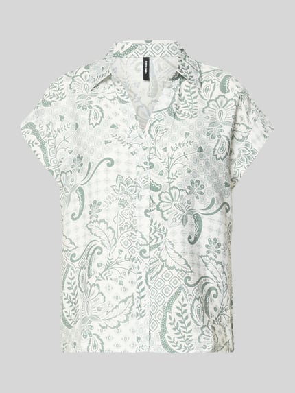 Produktfoto, Regular Fit T-Shirt aus Viskose-Mix Modell 'CILLE' von Vero Moda z motywem allover, krótki rękaw, dekolt V, biała i zielona tekstura, flammgarn