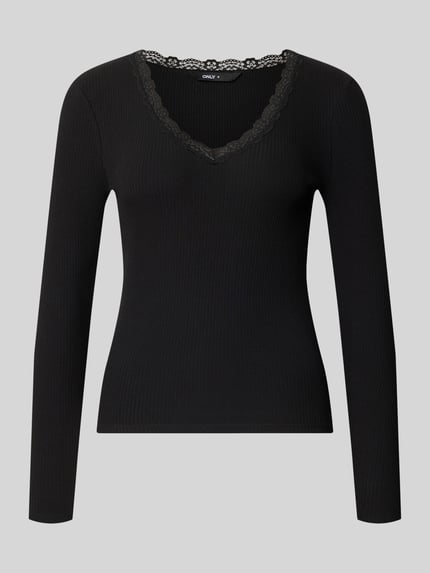 Produktfoto, schwarzes Slim Fit Langarmshirt aus Baumwoll-Mix Modell 'SARA SHARAI' von ONLY, Damen Langarmshirt, feine Rippenstruktur