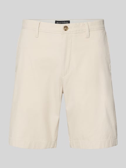 Produktfoto, helle einfarbige Slim Fit Shorts aus Baumwoll-Mix Modell 'SALO' von Marc O'Polo mit Gürtelschlaufen und Logo-Patch, Frontansicht