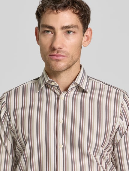 Christian Berg Men Regular Fit Business Hemd aus Baumwolle mit Kentkragen Mittelbraun 3