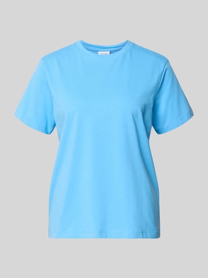 Produktfoto, T-Shirt mit geripptem Rundhalsausschnitt Modell 'NORA' von Vila in Hellblau, lockerer Schnitt, glatte Baumwoll-Elasthan-Textur.