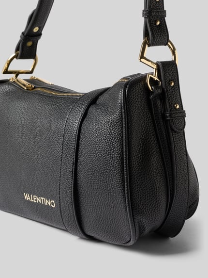 Produktfoto, schwarze Henkeltasche mit Label-Schriftzug Modell 'THAOE RE' von Valentino Bags, feine Narbung, goldene Details
