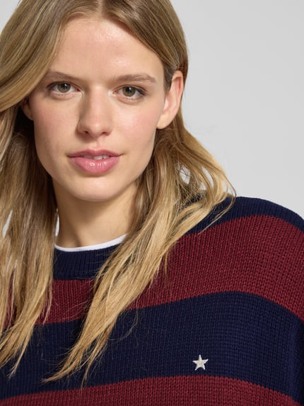 REVIEW Relaxed Fit Strickpullover mit Streifenmuster Bordeaux 3