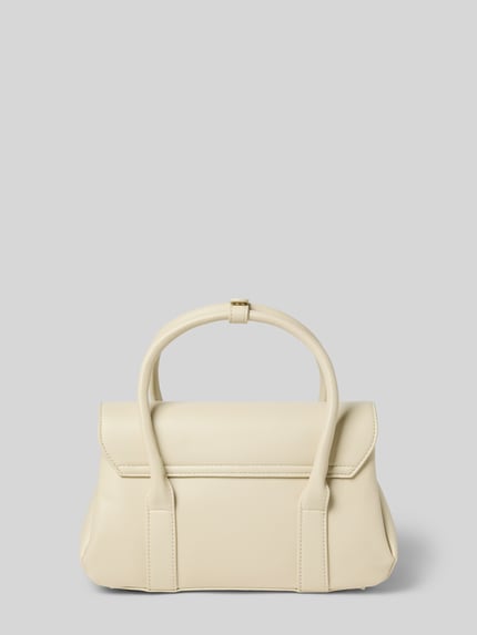 Produktfoto, Handtasche mit Label-Applikation von VALENTINO BAGS in Creme, glatte Oberfläche, Tragehenkel, abnehmbarer Schulterriemen, Hauptfach mit Überschlag und Magnetverschluss, Reißverschluss, Maße ca. 28x16x12 cm, Schulterriemen 125 cm.