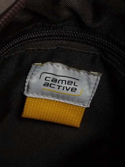 camel active Umhängetasche in Leder-Optik Mittelbraun 4