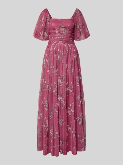 Produktfoto, Abendkleid mit Karree-Ausschnitt von LACE & BEADS aus pinkem Chiffon mit Blumenmuster, A-Linie, Maxikleid, Ballonärmel, Raffungen, rückseitiges Smok-Detail, Rückenlänge 128 cm, Brustweite 34 cm, Ärmellänge 29 cm.