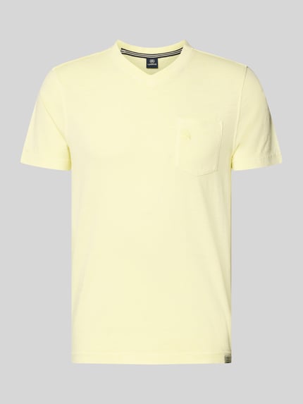 Produktfoto, Regular Fit T-Shirt mit V-Ausschnitt von Lerros in hellem Gelb, Reine Baumwolle, Brusttasche, Logo-Stitching, Herren T-Shirt, Rückenlänge 68 cm bei Größe M