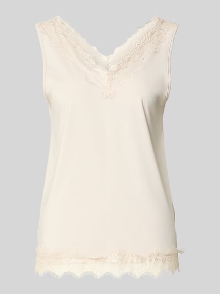 Produktfoto, Trägertop aus Satin mit Spitzenbesatz Modell 'Bicco' von FREE/QUENT, cremefarben, V-Ausschnitt, glatte Textur, Regular Fit
