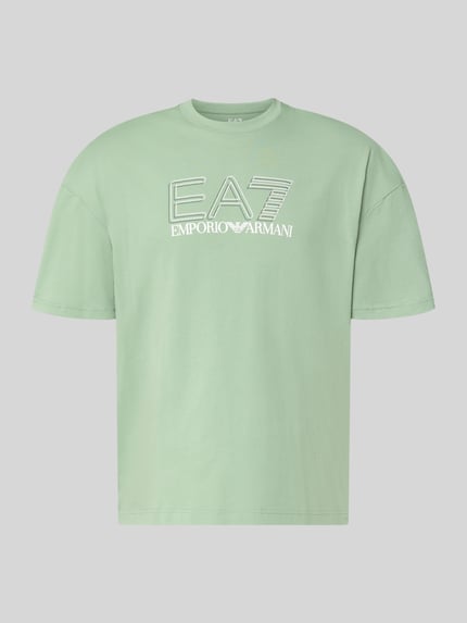 Produktfoto, T-shirt mit Logo und Rundhalsausschnitt von EA7 Emporio Armani, bawełna, krój regular fit, logo, okrągły dekolt, długość tyłu 68 cm w rozmiarze M, kolor pastelowa zieleń, prosty fason, gładka tekstura