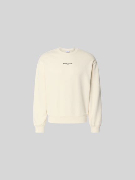 Produktfoto, Hoodie aus Baumwoll-Mix von MAISON KITSUNÉ w kolorze kremowym, uszyty z bio-bawełny i elastanu, luźny krój, okrągły dekolt, naszyte logo, elastyczne wykończenia, długość tyłu w rozmiarze M: 62 cm.