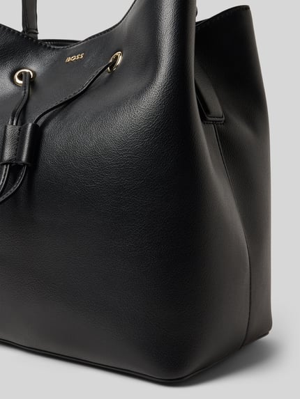 Produktfoto, Henkeltasche mit Label-Applikation Modell 'SANDY BUCKET' von BOSS, Optik: Unifarben, rechteckig, Kunstleder, Reißverschluss, Tunnelzug, Hauptfach, Innenfach, Standfüße, Tragehenkel, strukturierte Oberfläche