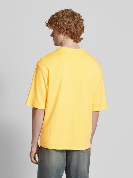 REVIEW T-shirt o kroju oversized z nadrukiem z logo Pastelowy żółty 5
