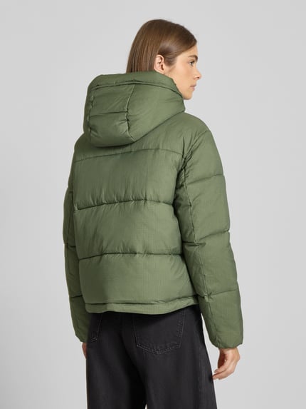 Tommy Jeans Regular Fit Steppjacke mit Kapuze Khaki 5