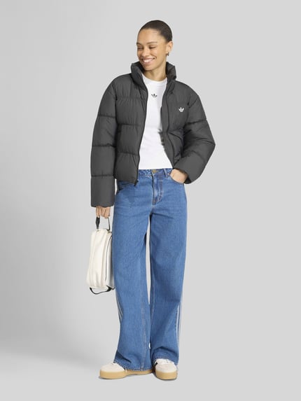 adidas Originals kurtka pikowana o kroju regular fit ze stójką Czarny 1