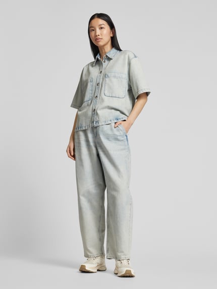 Jake*s Studio Woman Bluzka jeansowa o kroju regular fit z nakładanymi kieszeniami na piersi Szaroniebieski 1