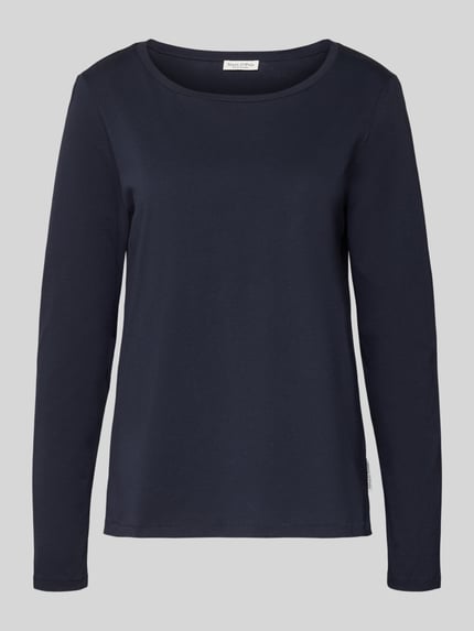 Produktfoto, Longsleeve aus Baumwolle mit Logo-Detail van MARC O’POLO, effen donkerblauw, rechte snit, ronde hals, katoenmateriaal.