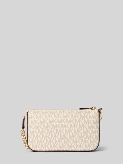 Produktfoto, Shoulder Bag mit Logo-Applikation Modell 'Jet Set' van MICHAEL Michael Kors met All-over logoprint, beige- en goudtinten, rechthoekige vorm, fijne textuur, Hoofdvak met ritssluiting, schouderband met schakelketting, Breedte 20 cm, Lengte 12 cm, Diepte 5 cm, schouderbandlengte 14 cm