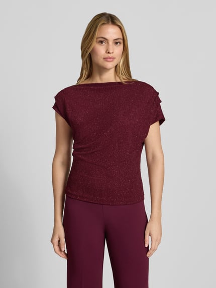 Vrouwenmodel draagt Bluse mit One-Shoulder-Träger van Rinascimento, Materiaalmix met stretch, getailleerde pasvorm, plooien, ruglengte maat S 54 cm, Ganzkörperansicht van voren