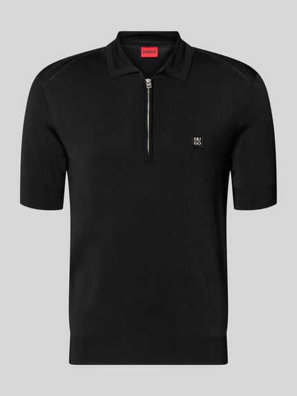 Produktfoto, czarna koszulka polo z dżerseju, krój regular fit, naszywka z logo, model 'SAYFONG-4' od HUGO, mieszanka wiskozy