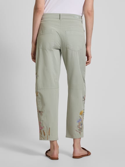 CAMBIO Spodnie o kroju tapered fit z wyhaftowanym motywem model ‘EVE’ Khaki 5