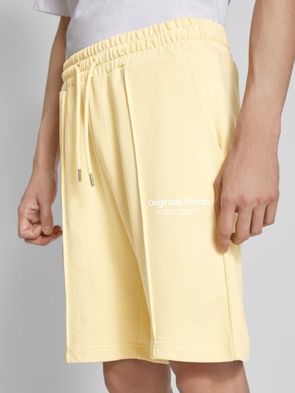 JACK & JONES Sweatshorts mit Tunnelzug Modell 'ESTERBRO' GELB 3