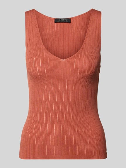 Produktfoto, tricottop aus viscosemix mit V-hals, nauwsluitend model, labeldetail, ruglengte maat 36: 53 cm, Stricktop aus Viskose-Mix mit V-Ausschnitt van Marc Cain