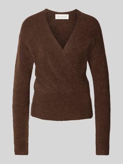 Produktfoto, brauner Strickpullover in Wickel-Optik Modell 'Bondie Hope' von MSCH Copenhagen, grobe Textur, V-Ausschnitt, Regular Fit, Woll-Mix