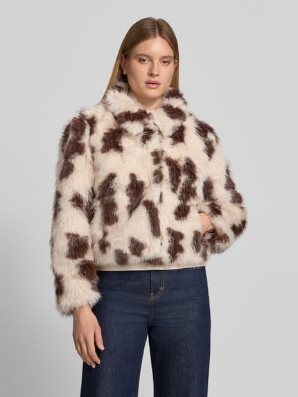 ZABAIONE Jacke aus Kunstfell im Allover-Look Modell 'Ly44ndall' Offwhite 4