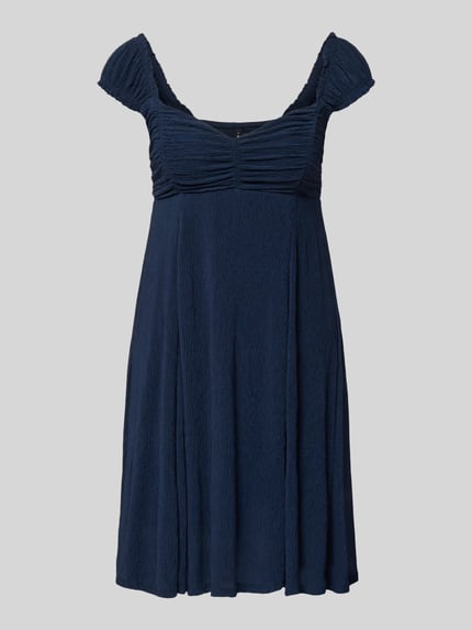 Rozkloszowana sukienka casualowa z fakturowanym wzorem model 'HELDA' Shop The Look MANNEQUINE