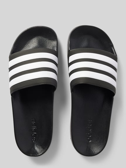 adidas Sportswear Klapki z detalami z logo model ‘ADILETTE SHOWER’ Czarny 3
