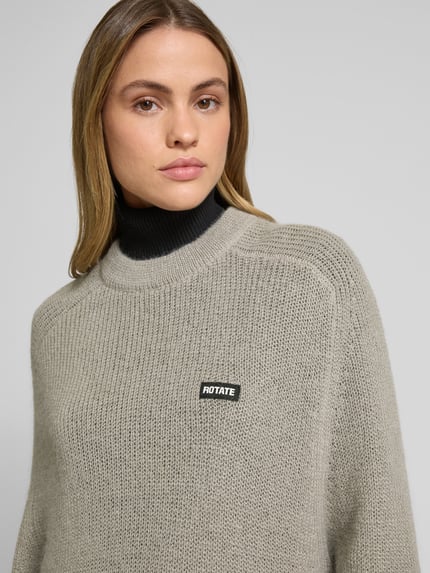 ROTATE Oversize’owy sweter z wełny o dzianinowym wyglądzie Średnioszary 3