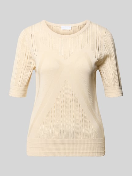 Produktfoto, Regular Fit T-Shirt in Strick-Optik von Jake*s Collection, cremefarben, Baumwoll-Modal-Mix, Rundhalsausschnitt, Halbarm, feine Strick-Textur, Rückenlänge 55 cm, Ärmellänge 29 cm, Damen T-Shirt